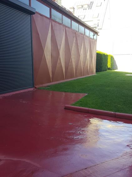 Vanzare vila zona Titulescu cu trei apartamente piscina garaj gradina foisor