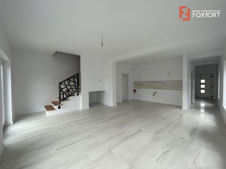 Duplex deosebit cu 5 camere in Ghiroda