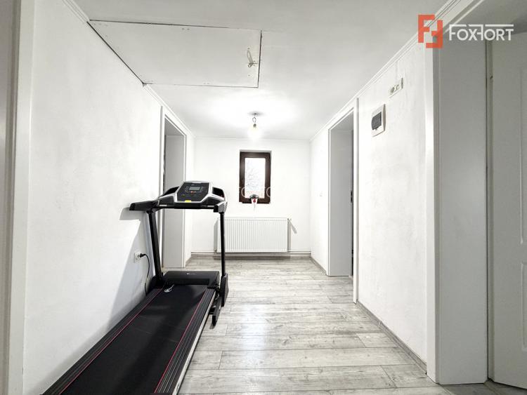 COMISION 0% Duplex despartit prin garaj, 5 camere, teren 660 mp in Sanandrei - 13