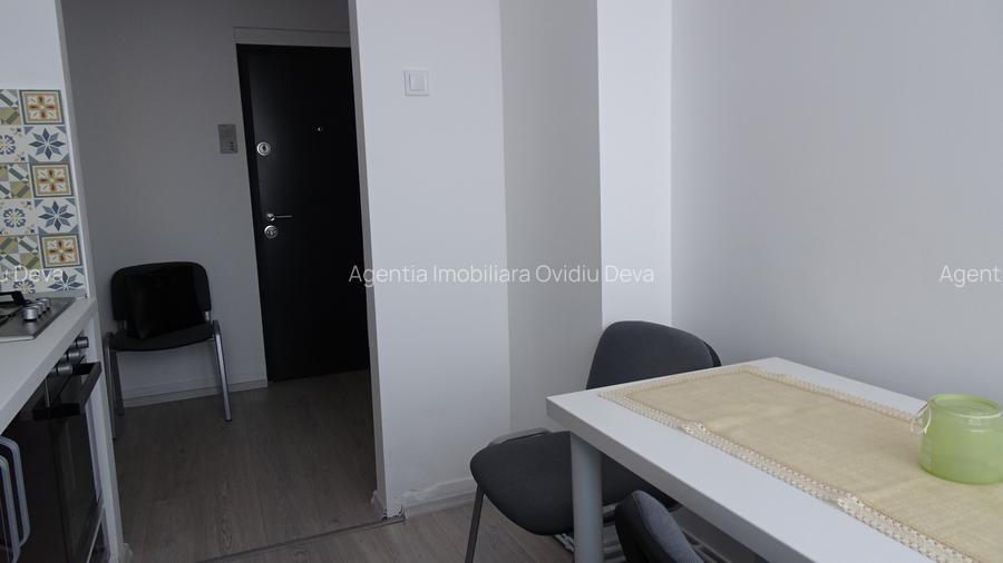 Inchiriez apartament 2 camere in Deva, ultracentral, Bld. 1 Decembrie, et 2 - 2