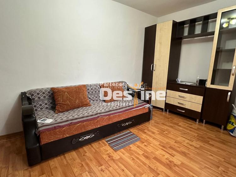 Garsonieră renovată complet, mobilată și utilată, centrală termică - Pascani - 3