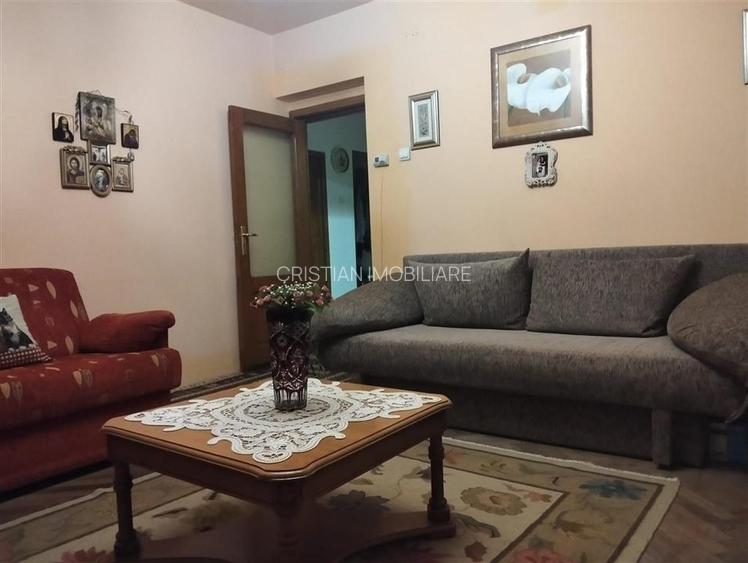 Ap. 2 camere, conf 1 decomandat, Calea Galati, et 1 - 7