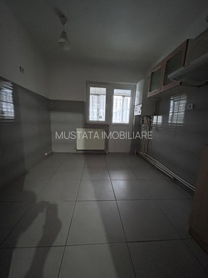 Apartament 3 camere, zona Centrala, parter cu balcon, suprafata 71mp. - 6