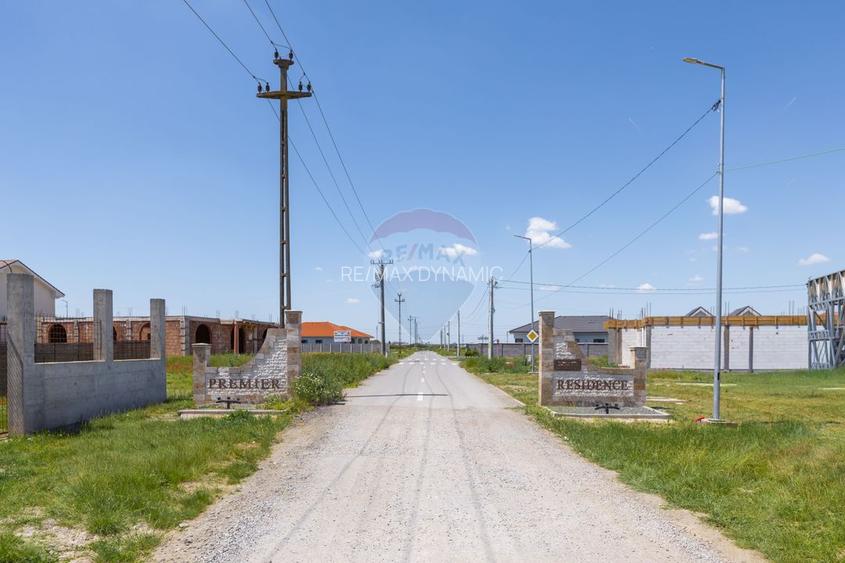 Casă nouă, cu 4 camere, de vânzare, cartier rezidential, Vladimirescu - 26