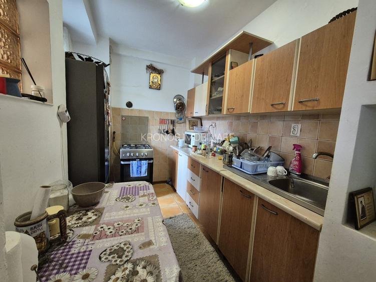 PALAZU MARE APROAPE DE LAC VILA P+1E SI TEREN 1.400 MP. IDEAL REZIDENTIAL - 9