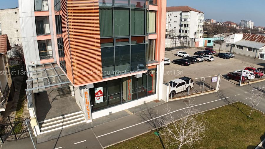 Spatiu comercial de închiriat  bulevardul Cetății - 6