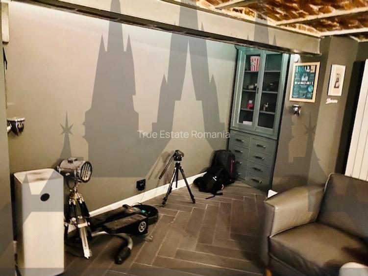 Vila superba complet restaurata pretabila pentru Ambasada sau Sediu Companie - 13