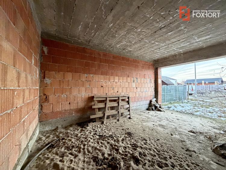 OPORTUNITATE - Casa individuala la rosu, teren de 851 mp in Peciu Nou - 13