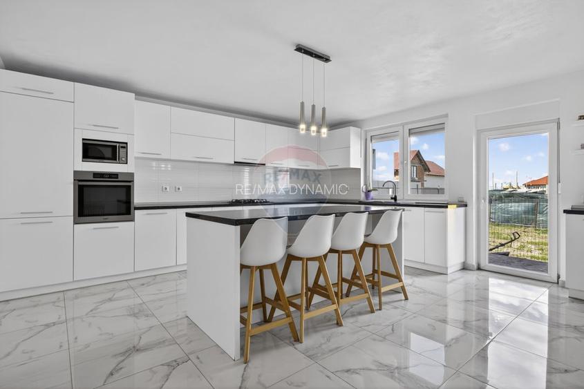 VILĂ MODERNĂ 2024 | 6 CAMERE | 203 MP UTILI | FÂNTÂNELE - 7