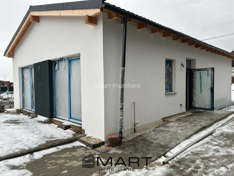 Casa moderna, parter, la cheie &acirc; in inima Tarlungenilor &acirc;˘ Teren 511 mp - 17