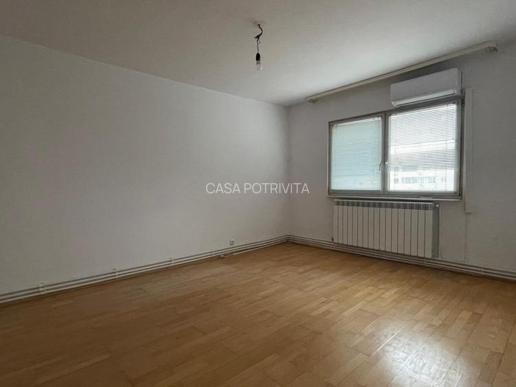 Tomis III, apartament cu 4 camere decomandate, centrala pe gaz, liber - 14