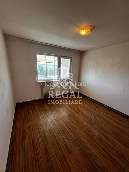 Apartament 2 camere decomandat – Micro 7 | Etaj 2 | Balcon | Panoramă - 2