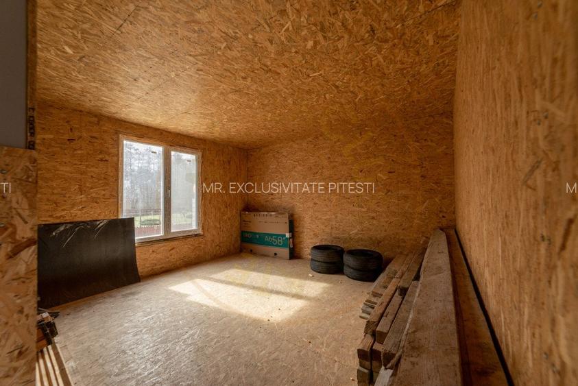 Casă modernă cu 5 camere într-o zonă liniștită de deal - 8