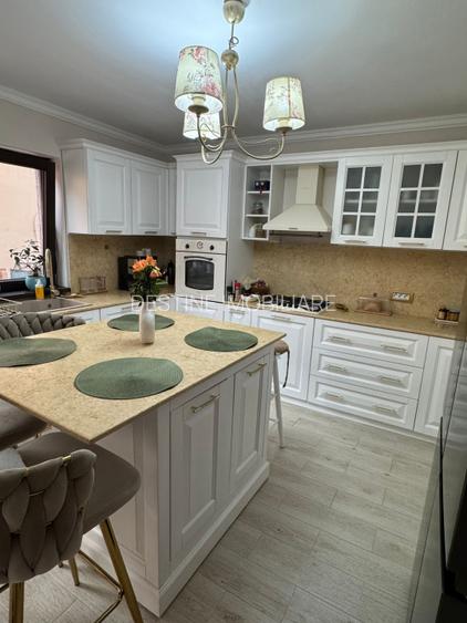 Casa spatioasa, panouri solare, Damila - 11