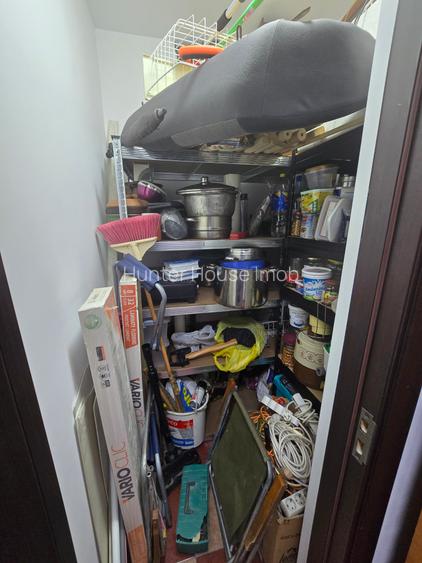 Apartament 3 camere, 2 băi cu geam, aproape de metrou Gorjului. Bloc din 1981 - 9