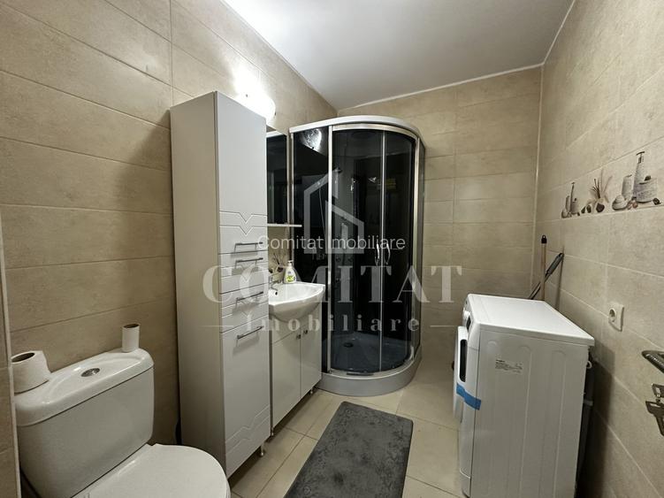 Apartament la etaj intermediar | 2 camere | Zona Str Porii - 21