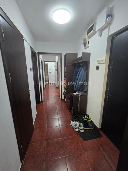 Apartament 3 camere, 2 băi cu geam, aproape de metrou Gorjului. Bloc din 1981 - 7