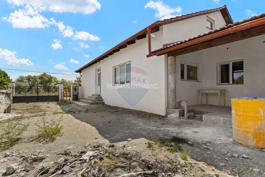 Casa spatioasa 244 mp cu teren generos 2.834 mp - Satu Mare, Secusigiu - 12