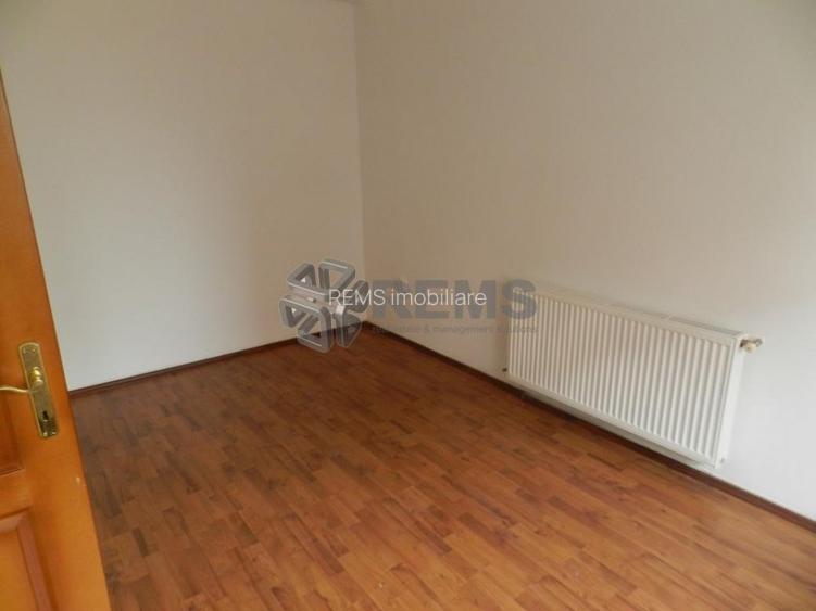 Casa insiruita in zona Campului - 4