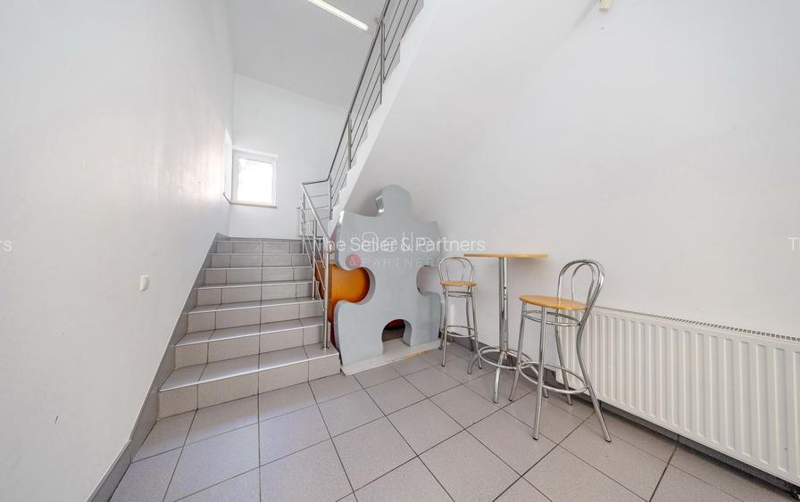 Cladire Multifunctionala - 40