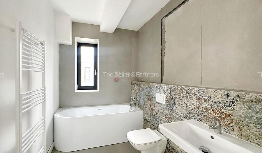 Suprafete Vitrate Mari - 24