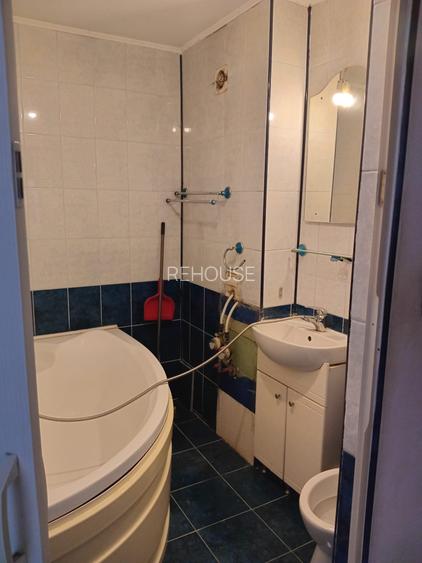 Piața Delfinului, 2 băi, vedere LAC,  3/8, bucat. separ., 1984 - 9