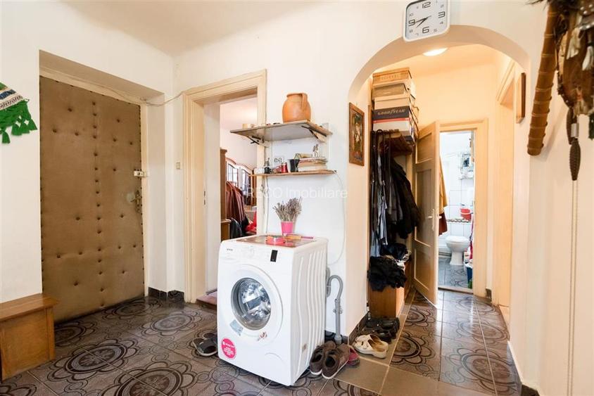 RECO . Apartament cu 3 camere . Zona Episcopia Bihorului - 6