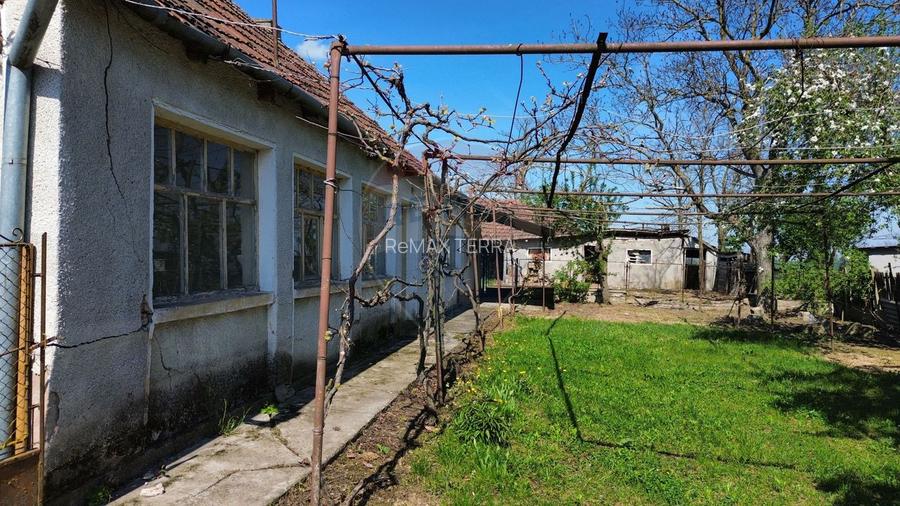 Casă cu 3 camere de vânzare in CRAIDOROLT la 4 km de baile MIHAENI - 3