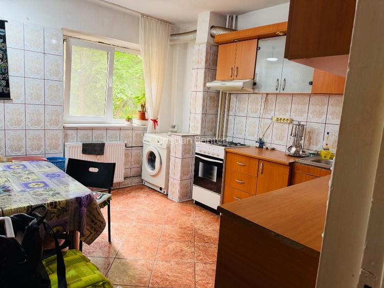Vand apartament decomandat 2 camere - 6