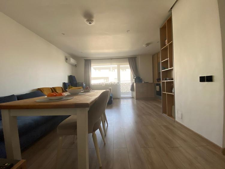 Apartament cu 3 camere, 67 mp,2 balcoane,zona Subcetate - 2
