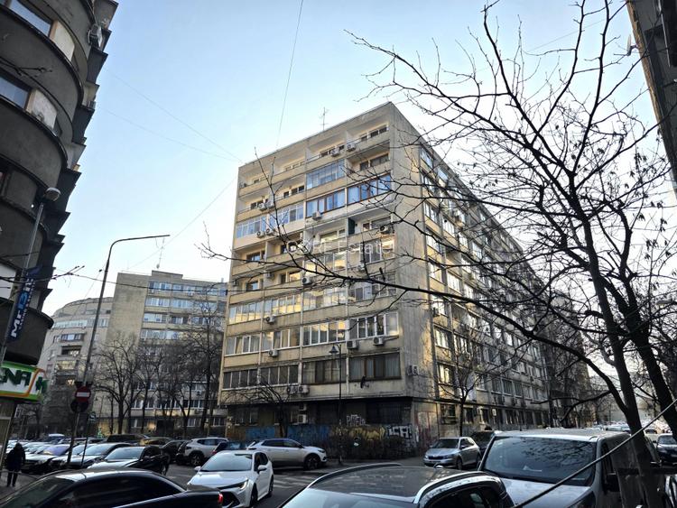 De vanzare 3 camere la Sala Palatului/Cișmigiu, gata de mutat - 26