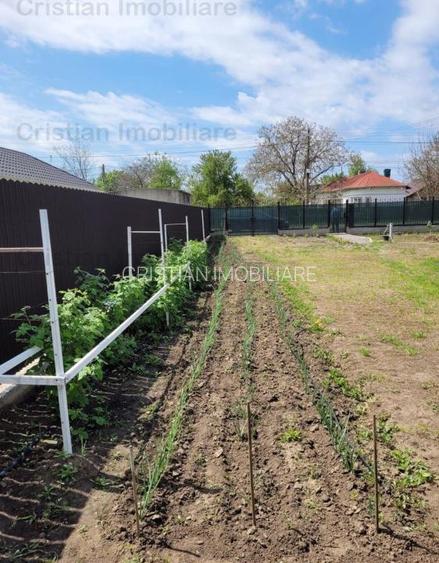 Pozitie EXCELENTA intravilan Lacu Sarat 1300 mp latime 18m ingradit fier forjat - 2