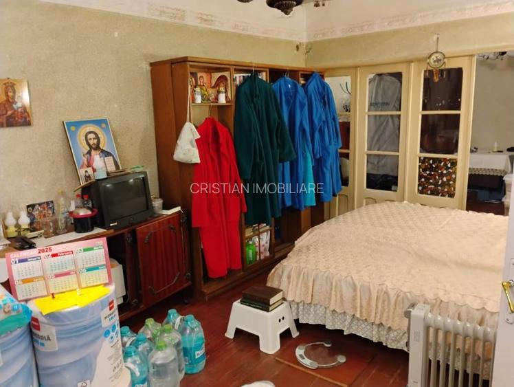 Casa 4 camere, teren 225 mp, zona Centru Istoric - 2