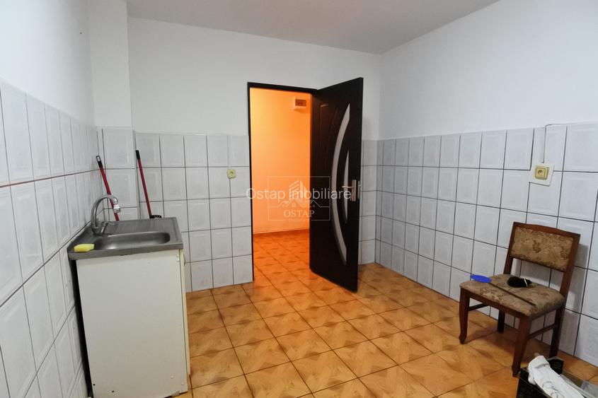 zona Nord-apartament 3 camere decomandate-parter înalt-centrală proprie - 8