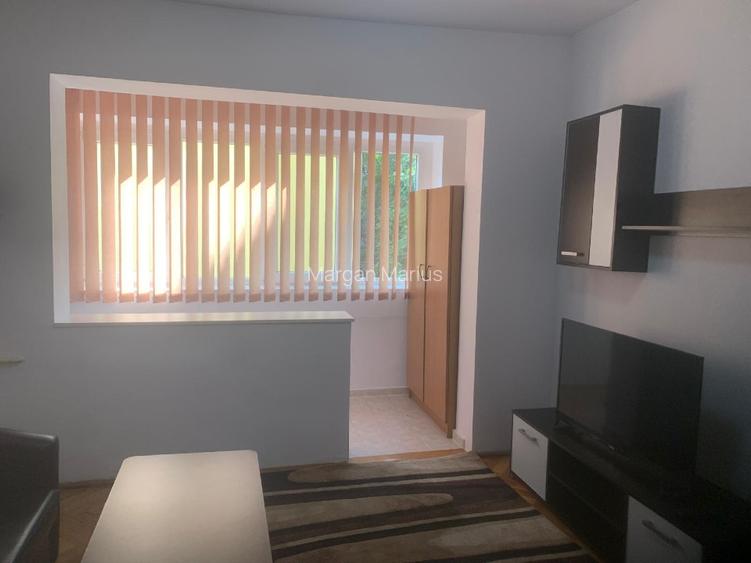 Inchiriez apartament 3 camere et. 1 pe Take Ionescu in bloc anvelopat langa ISHO - 4