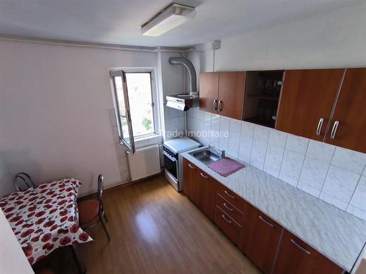 Apartament 3 camere etaj intermediar zona Gemenii - 5