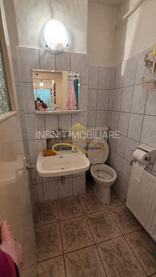 Apartament cu 2 camere decomandat de vanzare Neagoe Voda - 7