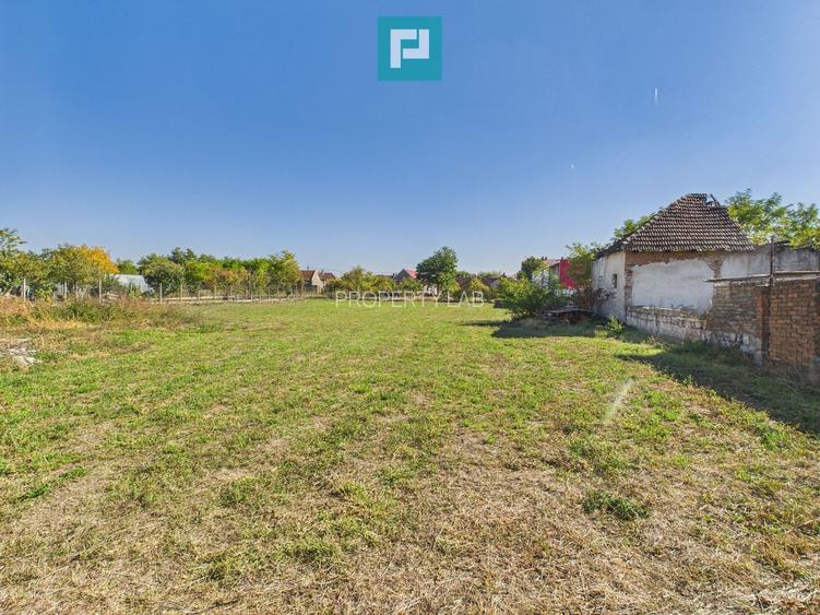 Casă la roșu cu 4 camere de vânzare - 5