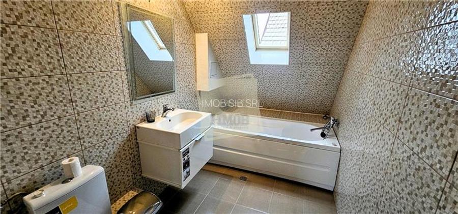 Vila spatioasa 360mp | 8 camere | 5 bai | garaj | curte | filigorie | Sibiu - 20