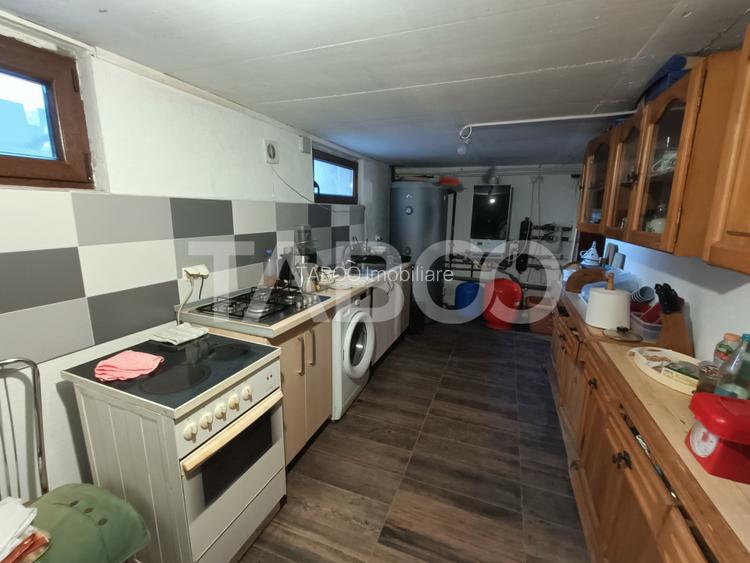 Casa 10 camere 390 mp utili - pe strada Calea Poplacii din Sibiu - 14