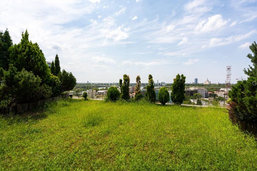 Triplex spectaculos cu 5 camere si terasa, in Herastrau! - 2