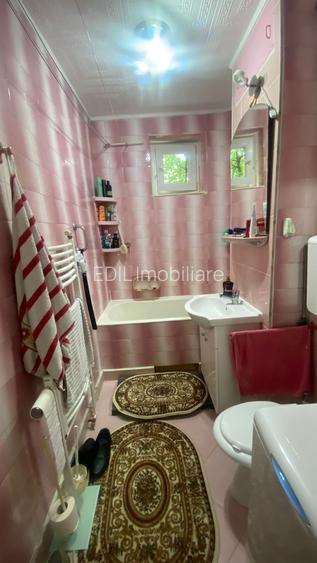 Apartament cu 3 camere decomandate Gheorgheni , etaj 3 din 4 , zona Piata Hermes - 8