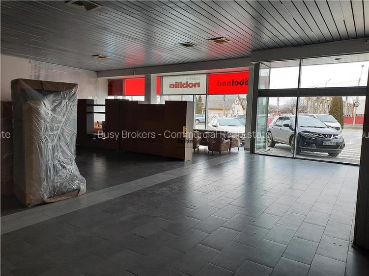Spatiu Comercial - 300 mp - Showroom  - Servicii - 6
