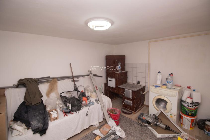 Casa de vanzare in Poiana Tapului – vedere la munte, renovata - 2