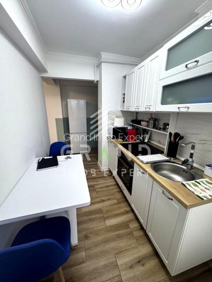 2 camere | 2 BALCOANE | PARCARE | Piața Mihai Viteazu - 10