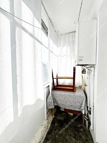 	Apartament cu 2 camere decomandat, in cartierul Micro 21, la etajul 6. - 6