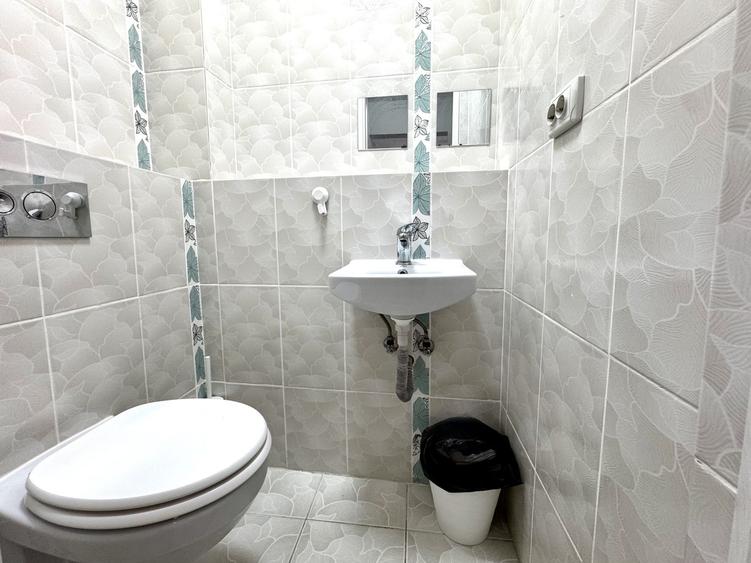 Apartament 4 camere, spațios, in zona Centralǎ- Piața Mǎrǎști