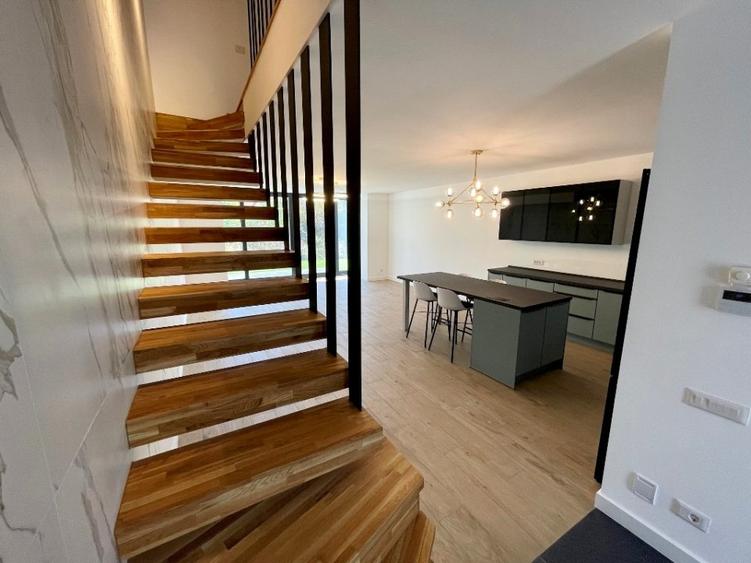 IANCU NICOLAE/ VILA 2021 / VIZAVI DE CAMBRIDGE / PRIMA INCHIRIERE / GARAJ