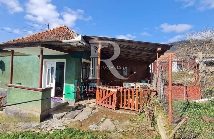 Casă din cărămidă | Teren 800 mp | Anexe tradiționale | Magura-Toplita - 5