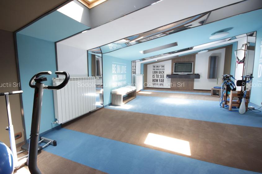 O casa deosebita cu Piscina - 12